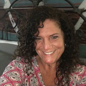 Meet your Posher, Denise